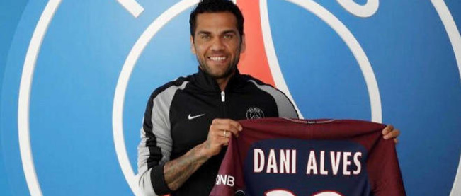 Mercato - Daniel Alves vers Arsenal ?