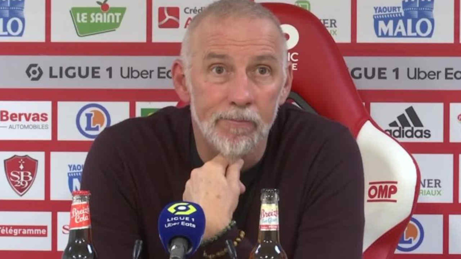 Stade Brestois : Eric Roy confirme une mauvaise nouvelle avant Reims et Toulouse ! 