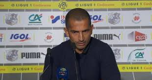 Rennes : Lamouchi tape du poing sur la table