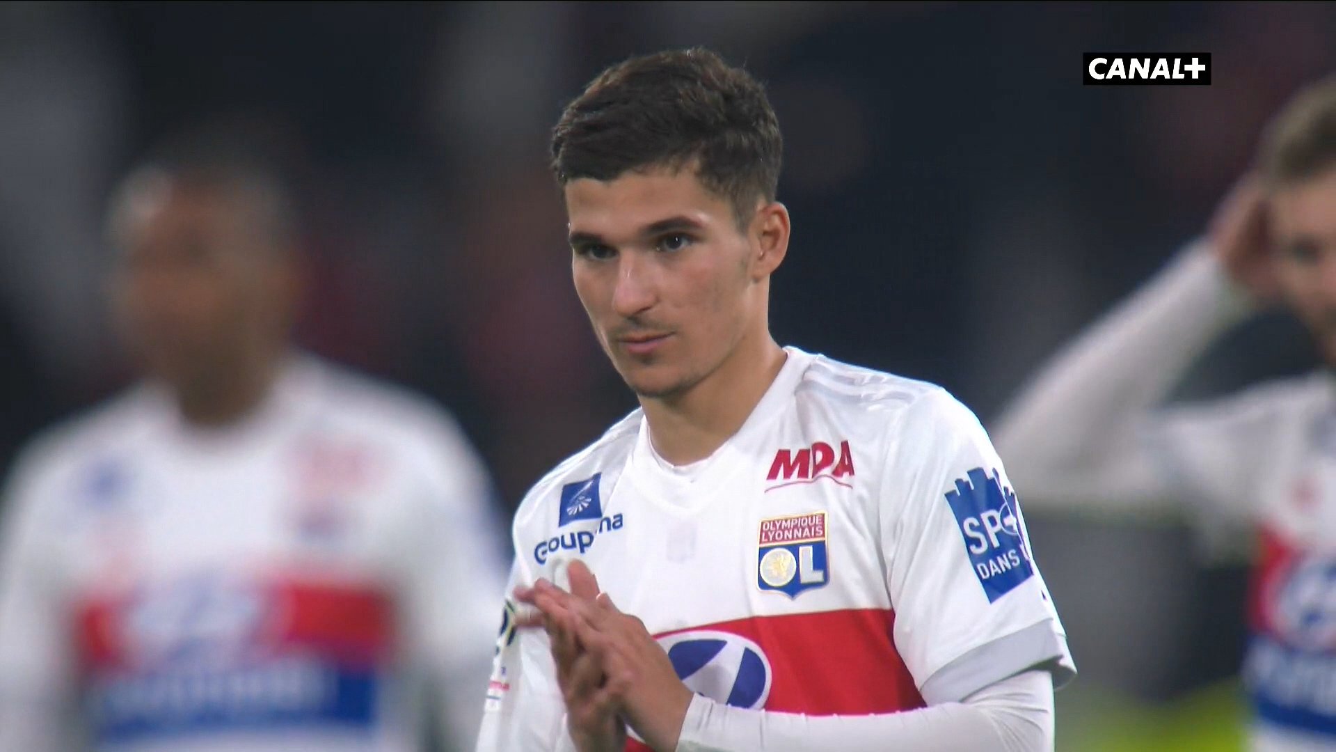 PSG, OL - Mercato : Houssem Aouar convoité par le Paris SG ?