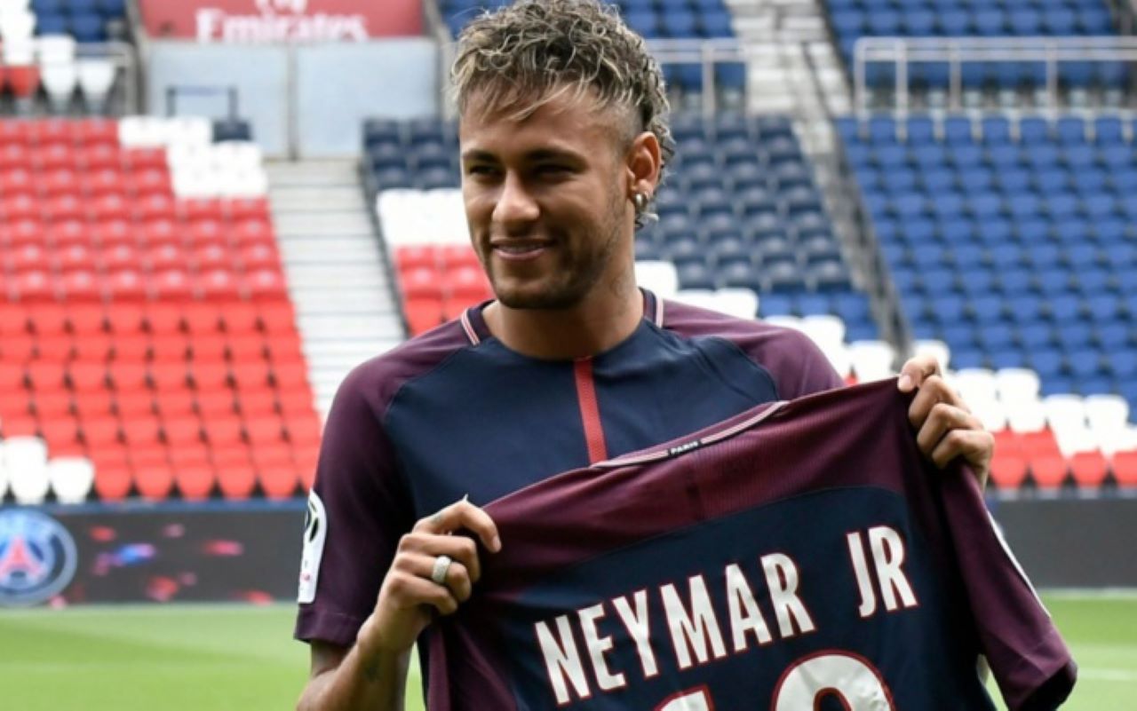 PSG Foot : Neymar (ex Barça) au Paris SG.