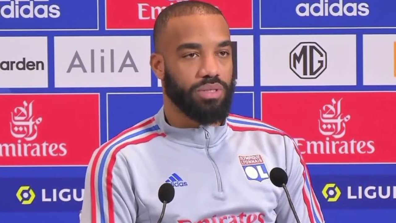 Alexandre Lacazette, la grande annonce !